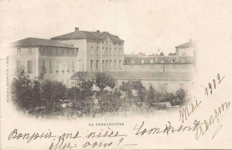 Carte postale montrant le château de la Ferrandière (aujourd'hui disparu) à Villeurbanne en 1902.